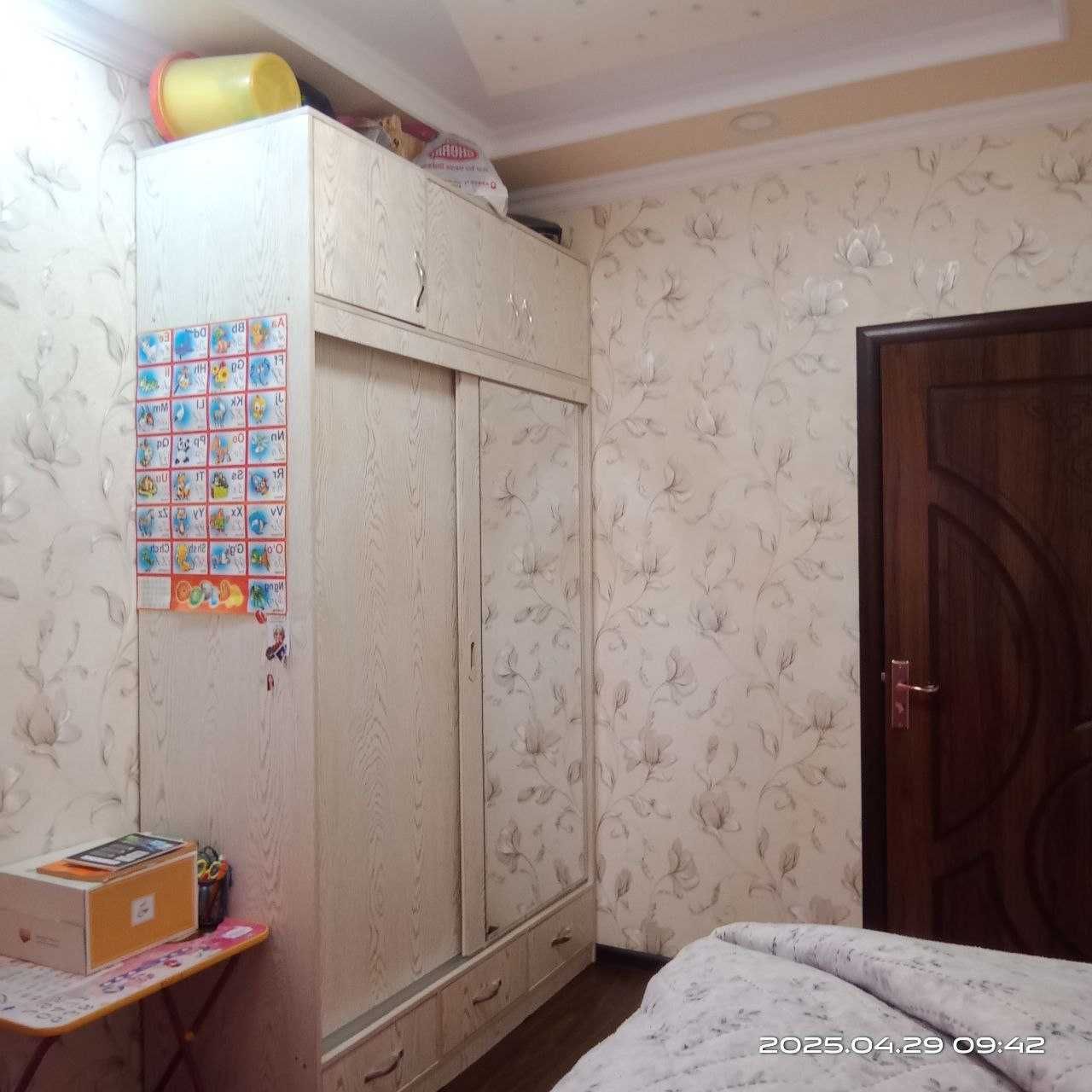 Продаю 2 комнатную (переделанную в 3-х ком.) квартиру на ТТЗ-4