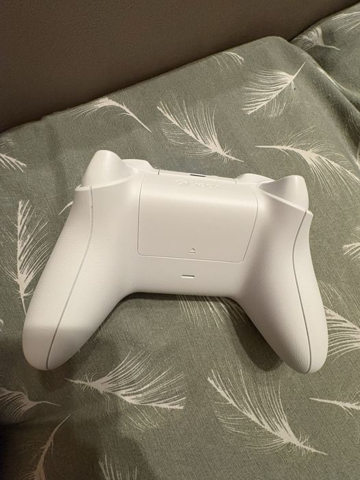 Xbox series контролер