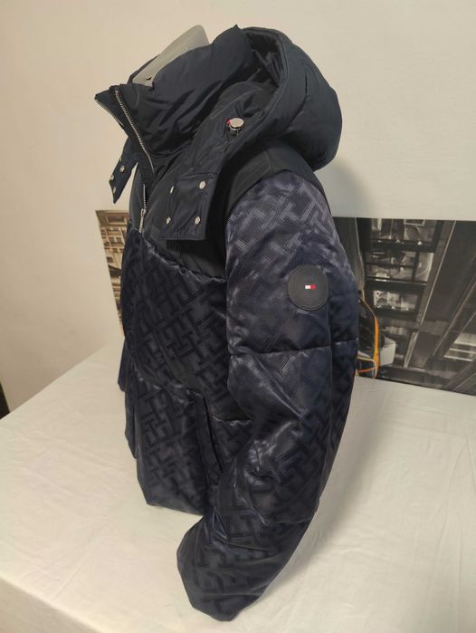 Geaca Tommy Hilfiger masura L