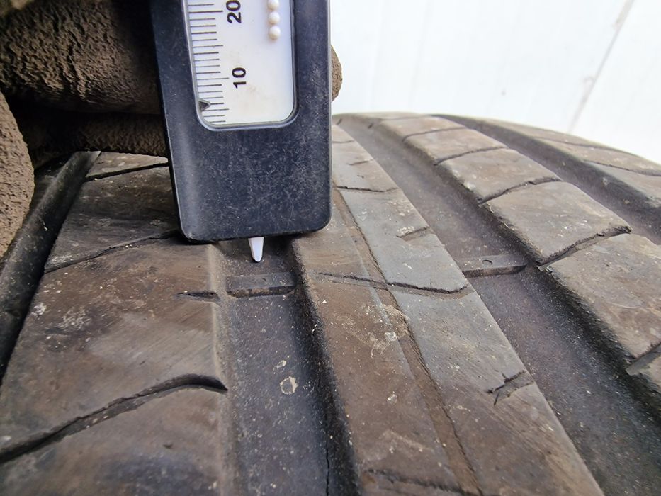 Anvelopă 285/40R21 marca Pirelli, DOT 2023