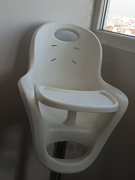 Scaun de masa copii