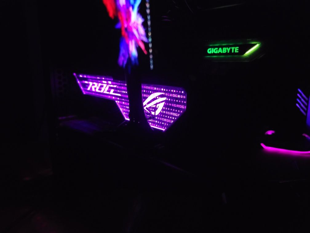 Stand placă video cu rgb - Asus ROG Herculix