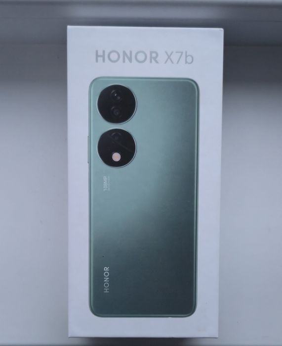 Продам телефон Honor x7b
