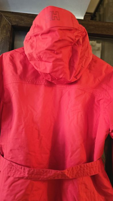 Geaca HH, de toamna-iarna,in stare buna.