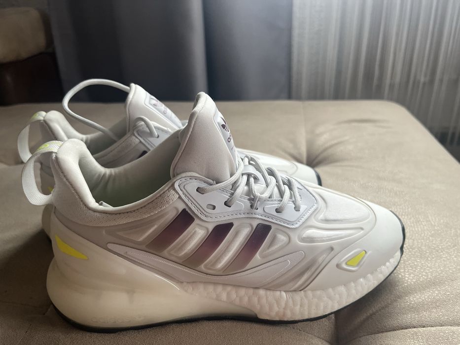 Pantofi Adidas nu sunt prea folosita original