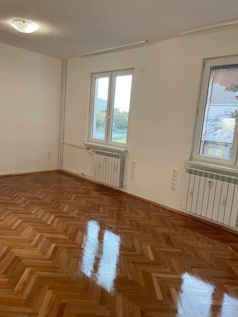 Дава се под наем Тристаен апартамент в София, Младост 1 - 110 кв.м за 714 € - Снимка #5