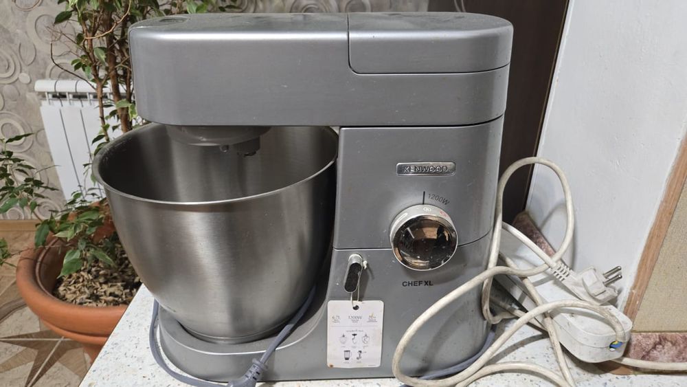 кухонный комбайн Kenwood Cooking Chef XL