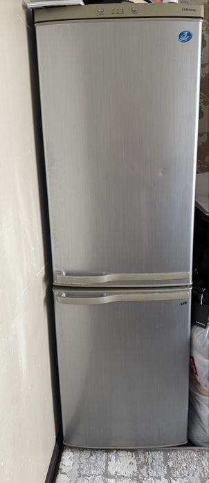 Продам холодильник