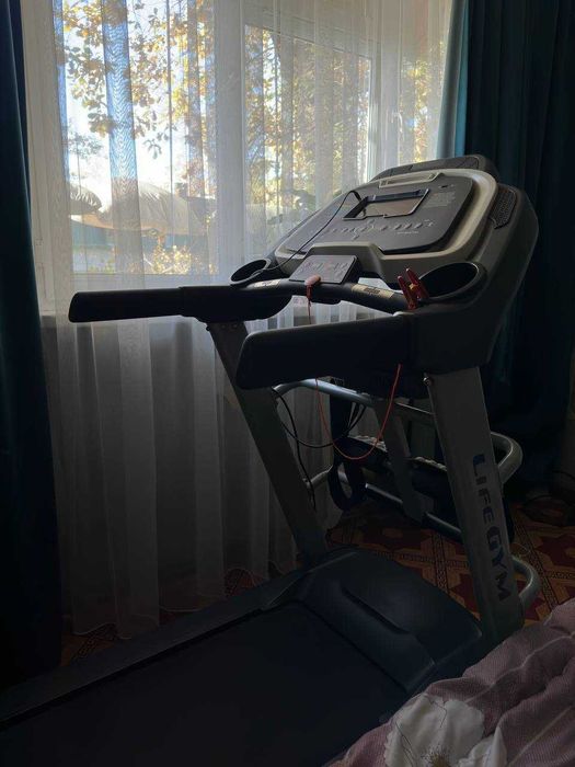 Беговая дорожка  в отличном состояние.