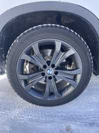 Резина шины зима шипы nokian hakkapelitta SUV 9
