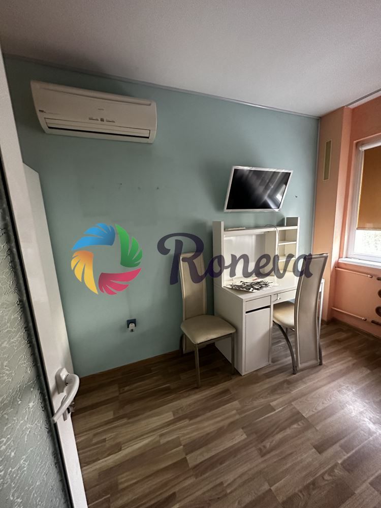 Продава се Тристаен апартамент в Варна, Младост 1 - 67 кв.м за 1933 €/кв.м - Снимка #11