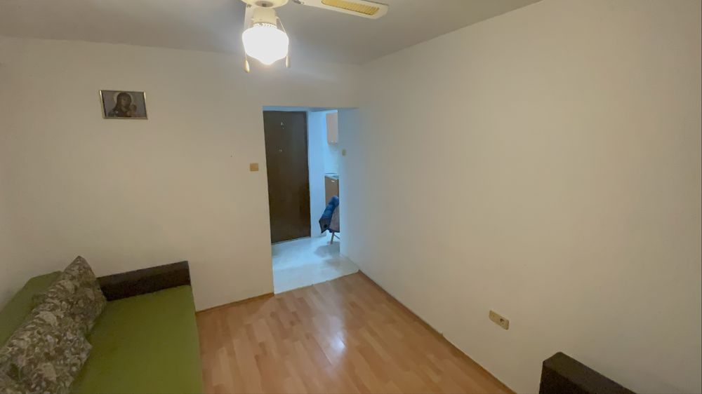 Garsoniera de inchiriat