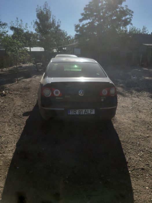 Vând Volkswagen passat  B6