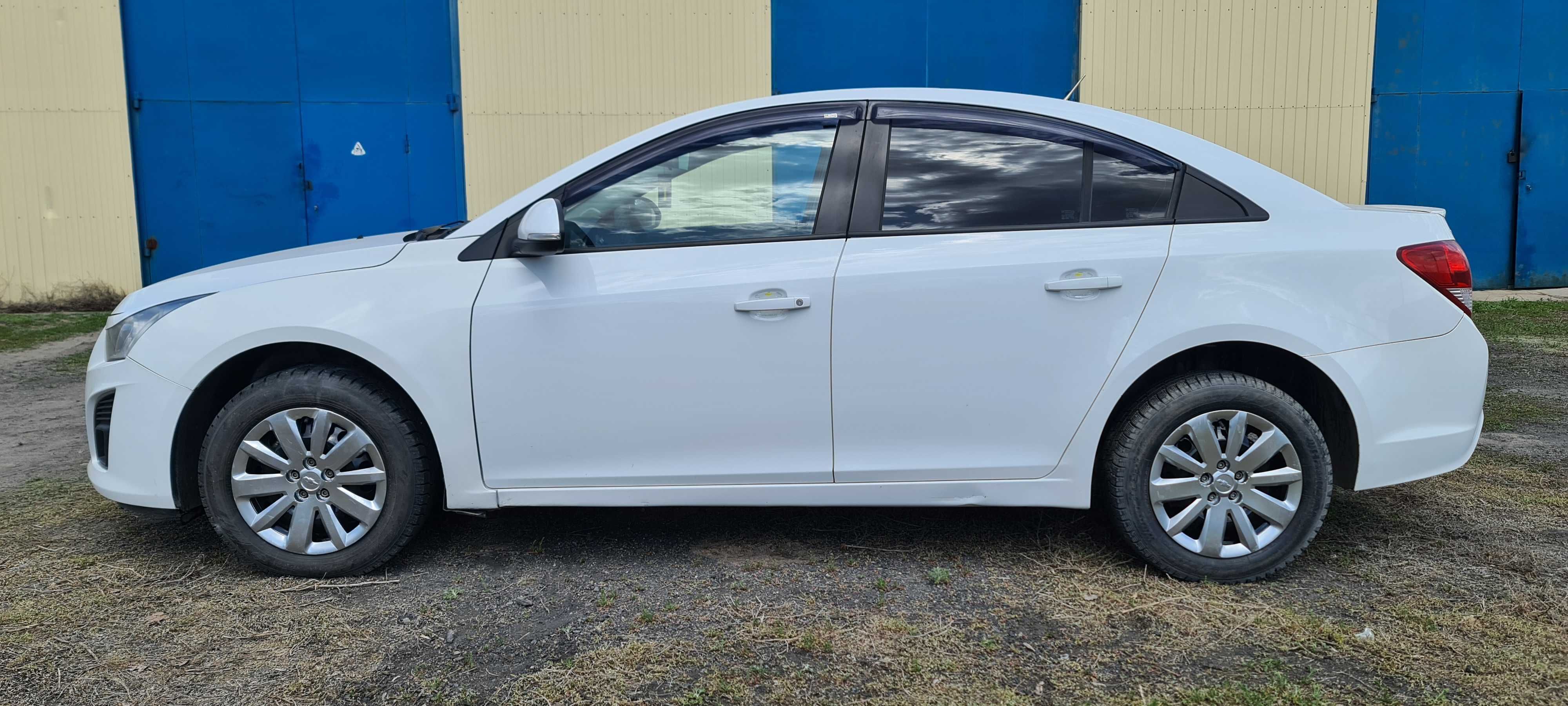 Продам Chevrolet Cruze, рестайлинг версия, чистый 2014 год.