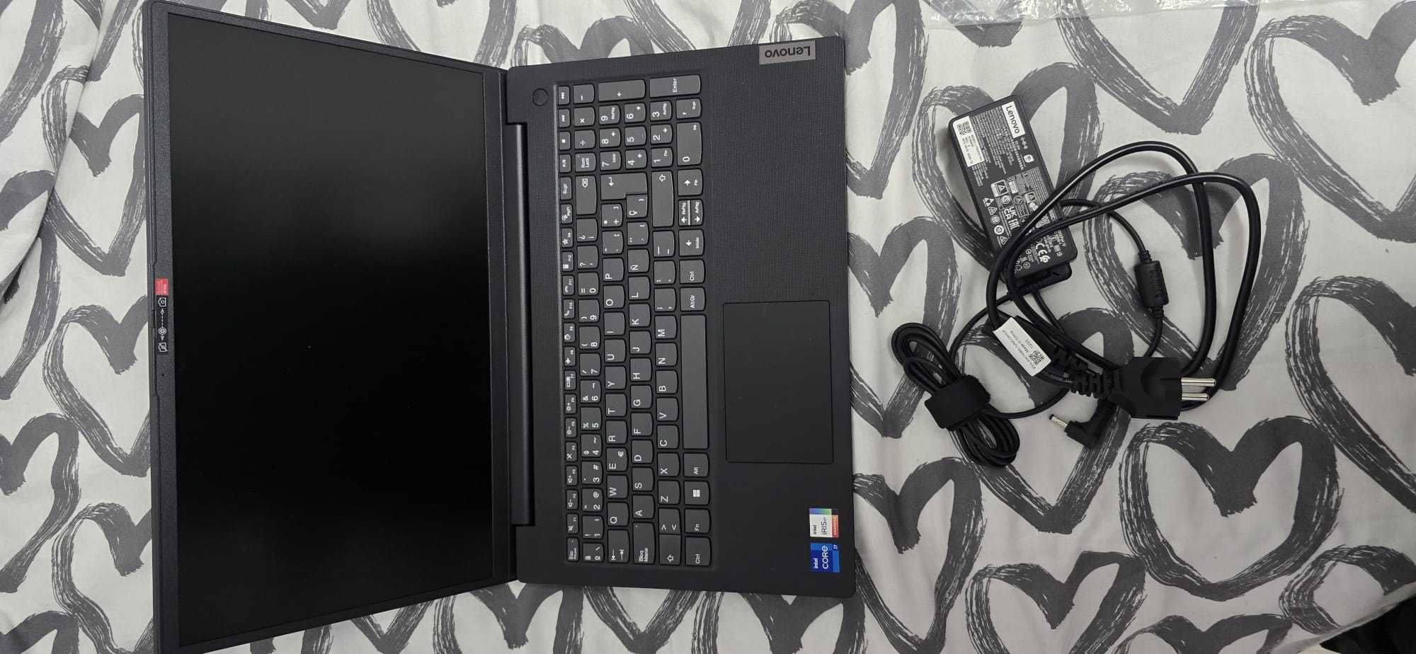 Lenovo V15 G4 IRU