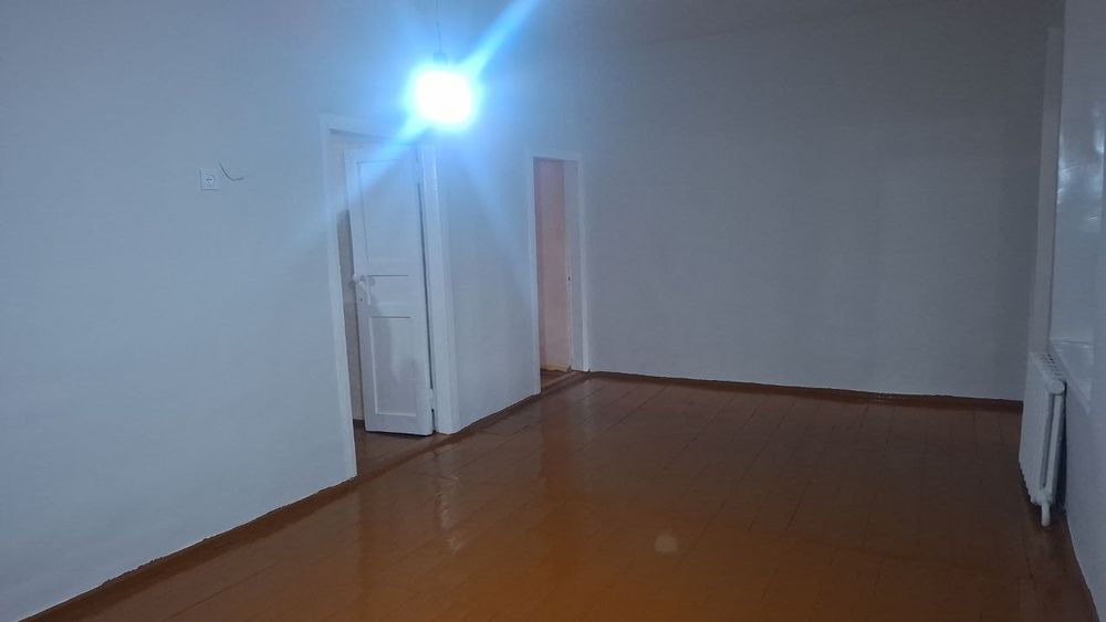 Срочно сотилади.