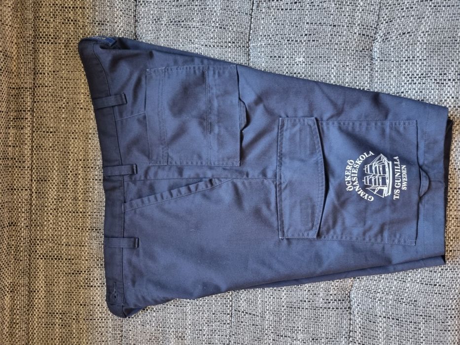 Pantaloni scurți de blugi / jeans subtiri L