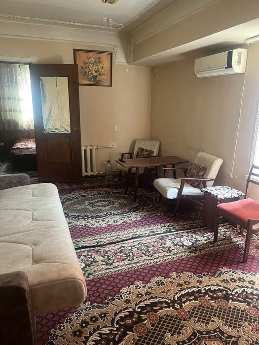 Продаётся квартира на алайском