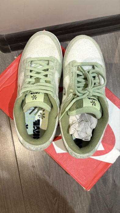 Маратонки от плюш Nike нови