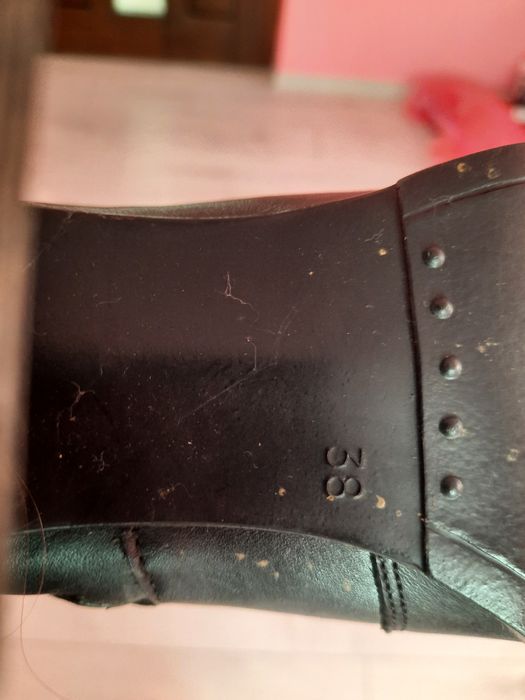 Ghete de piele cu toc