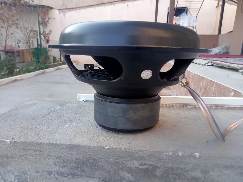 Продам Сабвуфер 10 дуймовый в хорошем состоянии.