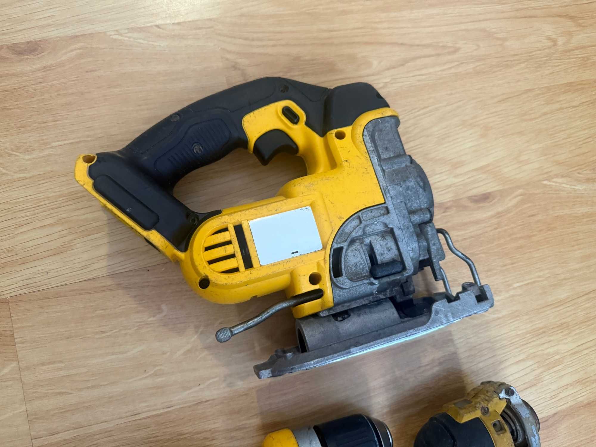 Бодита Dewalt 18v