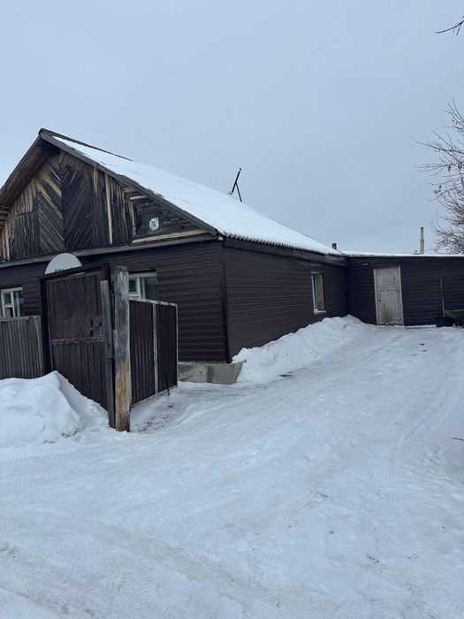 Дом тёплы! Находится в районе капай