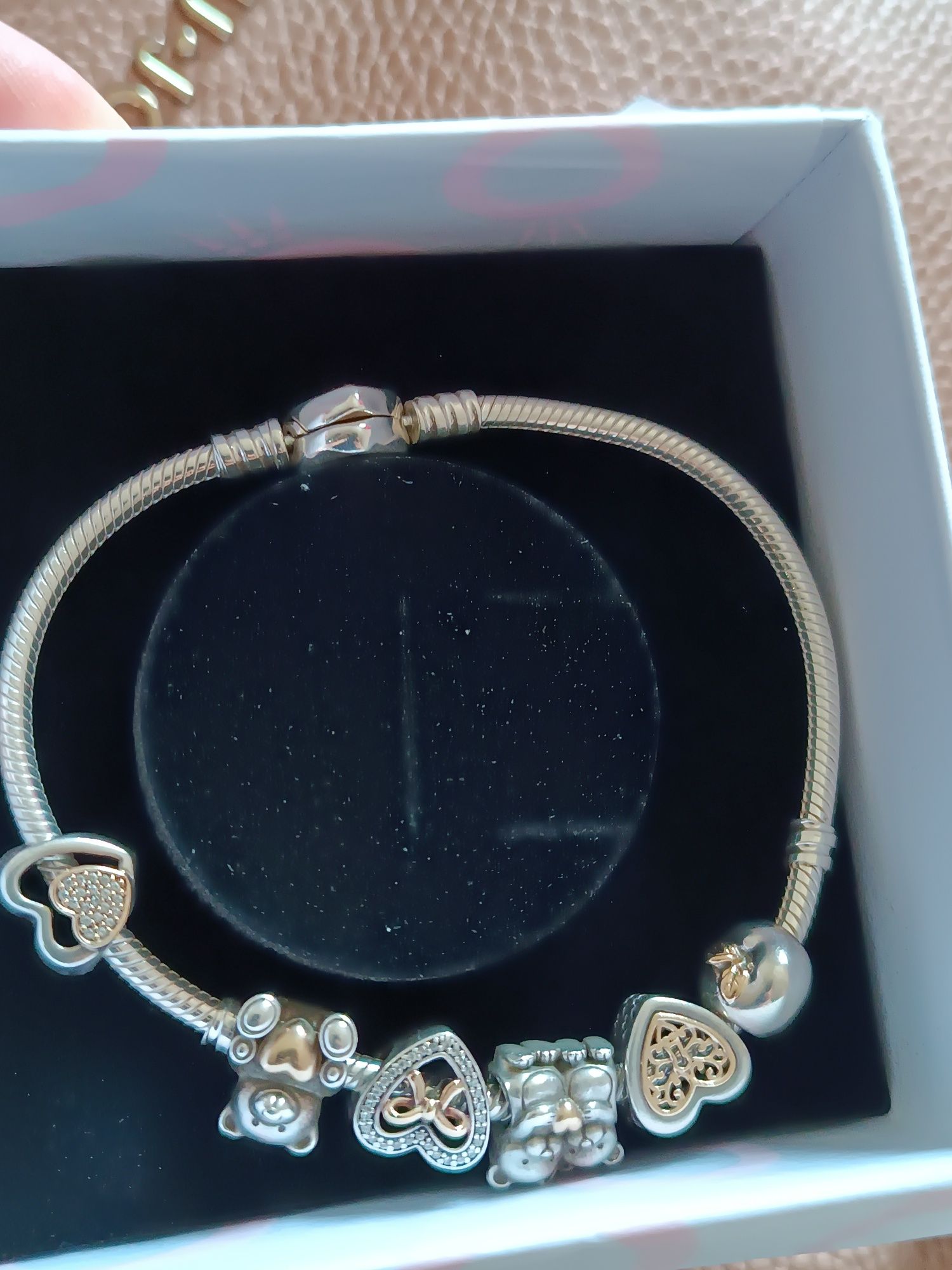 Pandora TT ,21см оригинални гривни и талисмани