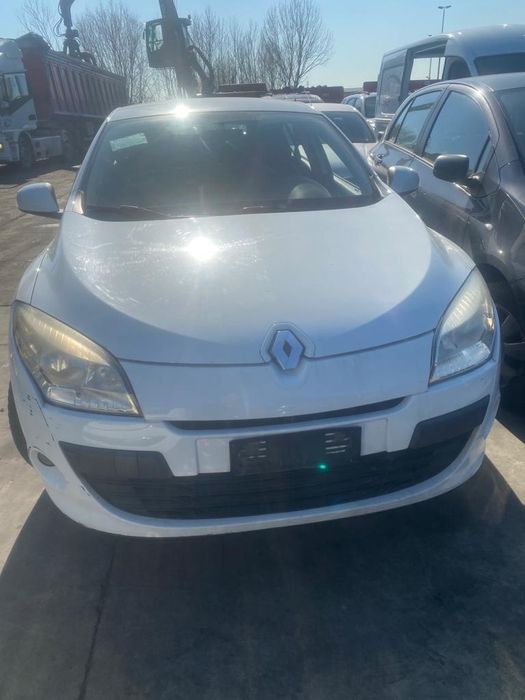 Piese și accesorii Megane 3 Hatchback 2008 - 2016