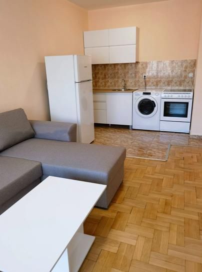 Дава се под наем Двустаен апартамент в София, Слатина - 60 кв.м за 500 € - Снимка #1