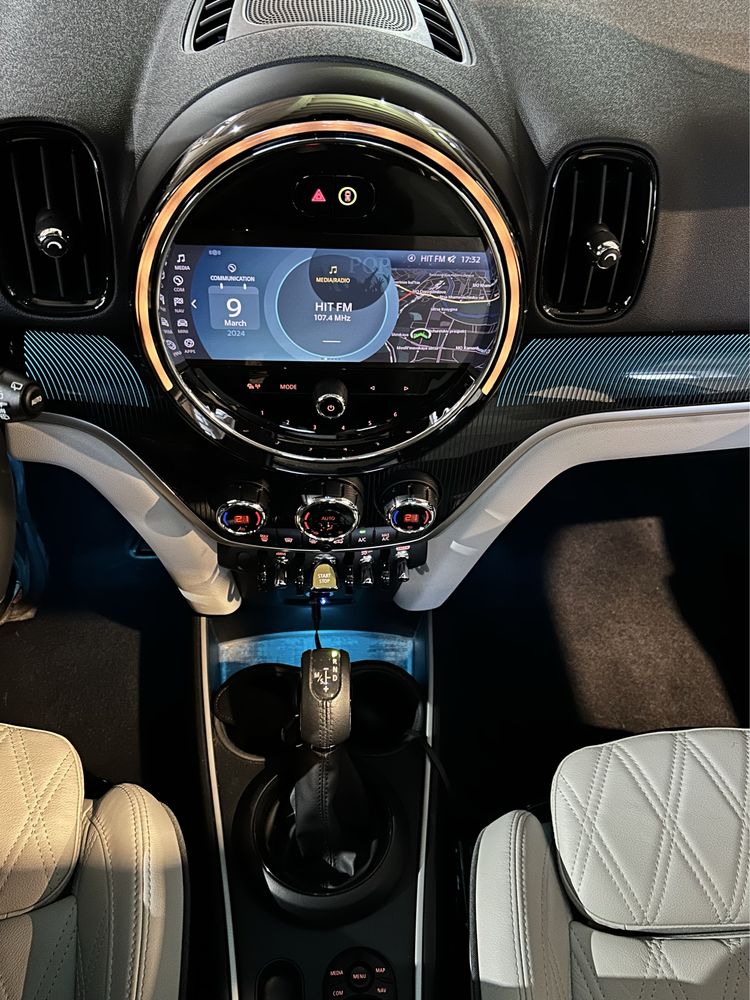 Mini Cooper Countryman Plug-in Hybrid SE All4 (în per. de garanție)