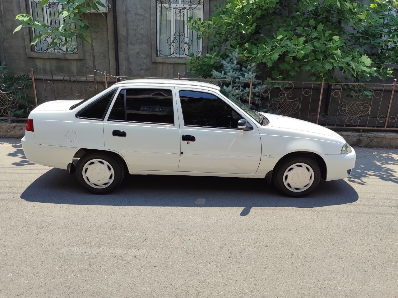 Продаётся Нексия 2.