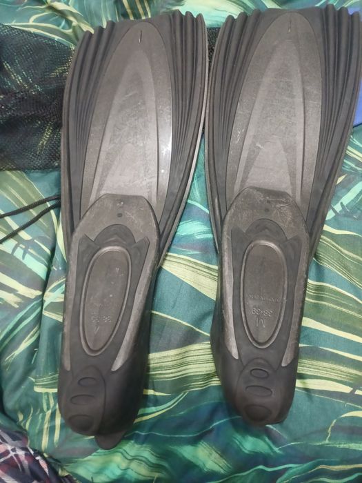 Vand labe de înot Milton mărimea 38-39 M