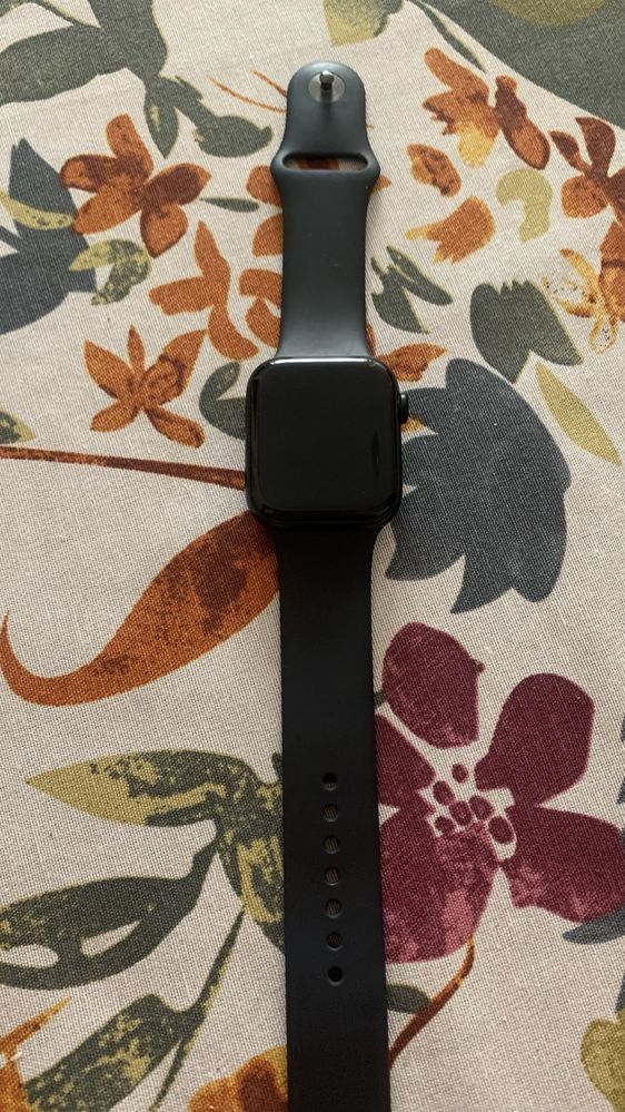 Apple watch SE - много запазен