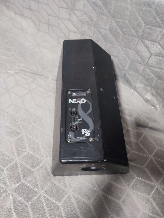 Vând boxa pasiva NEXO nu merge difuzorul de Bass