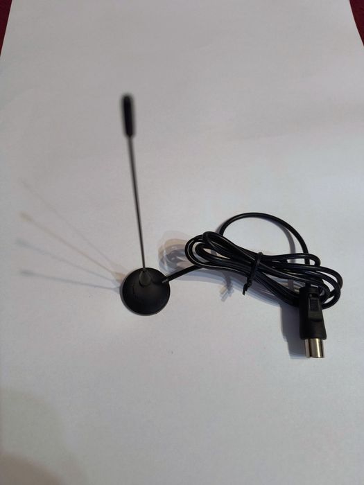Antena mini cu suport magnetic pentru receptie  FM