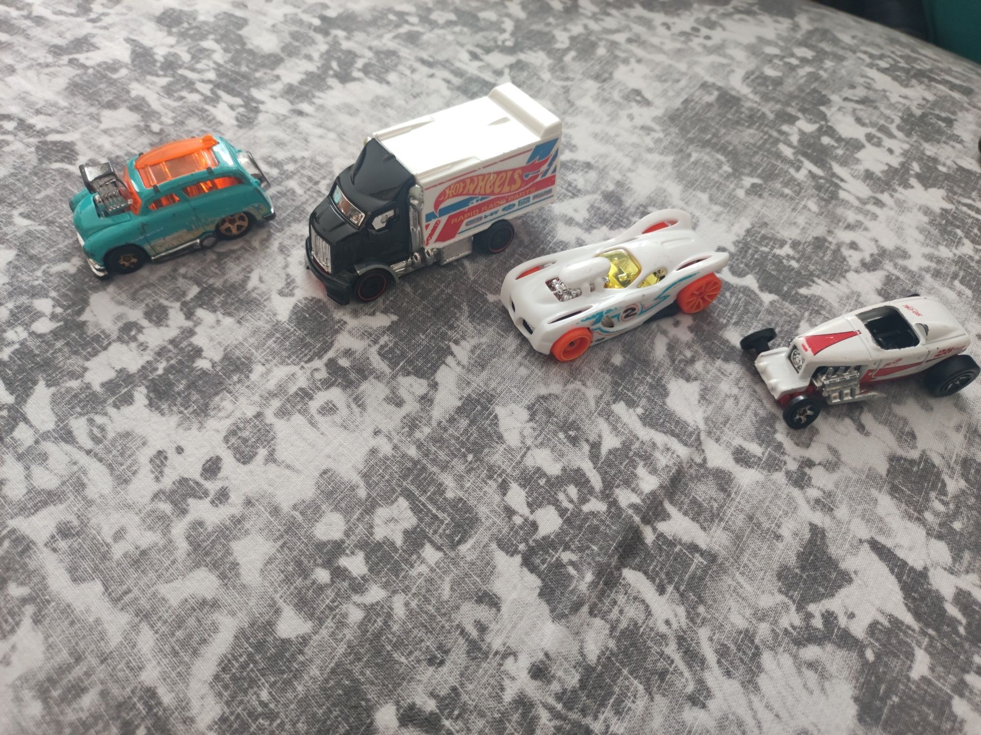 Hotwheels masinute