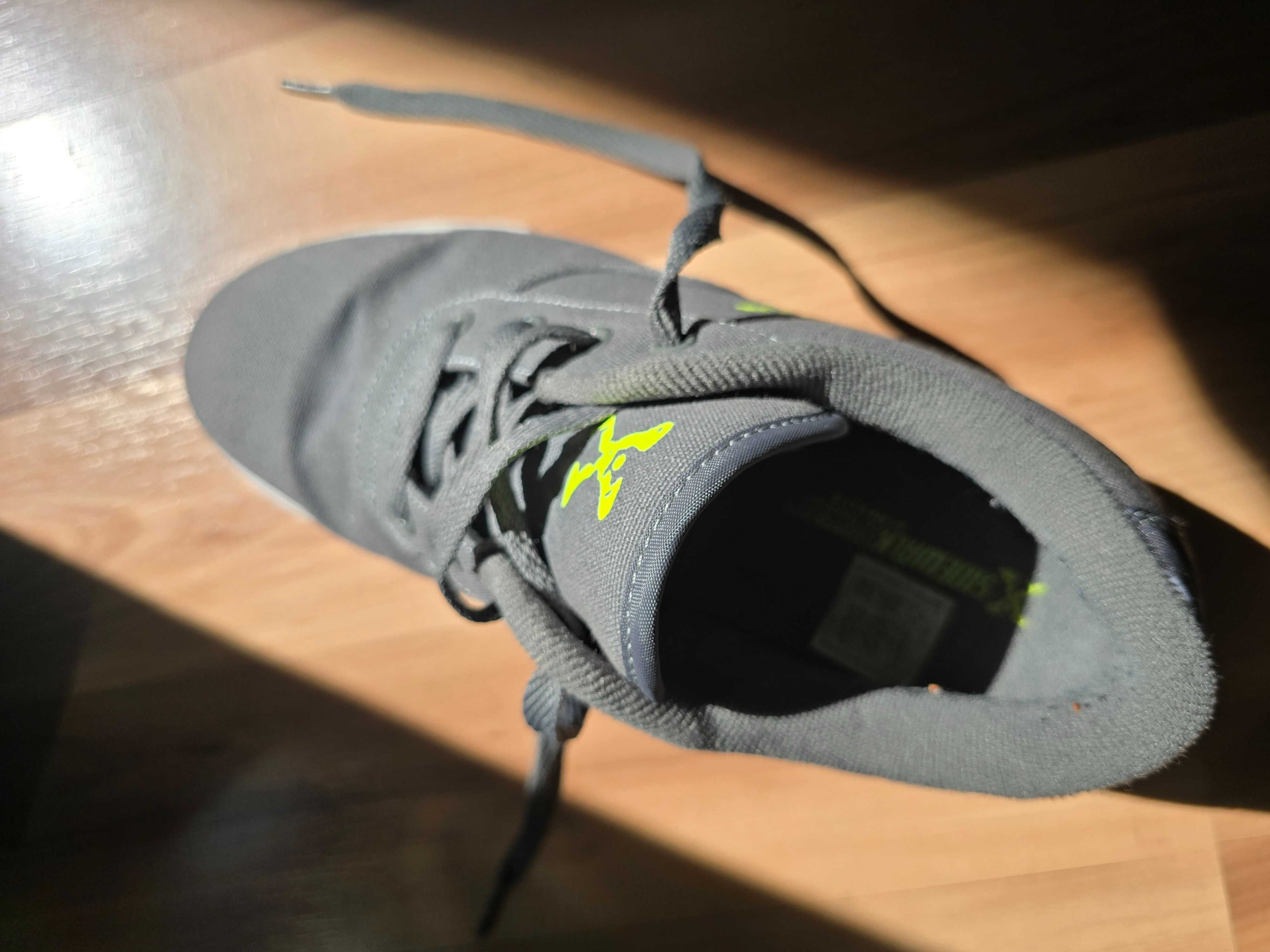 Маратонки с колелца Heelys Sidewalk Sports