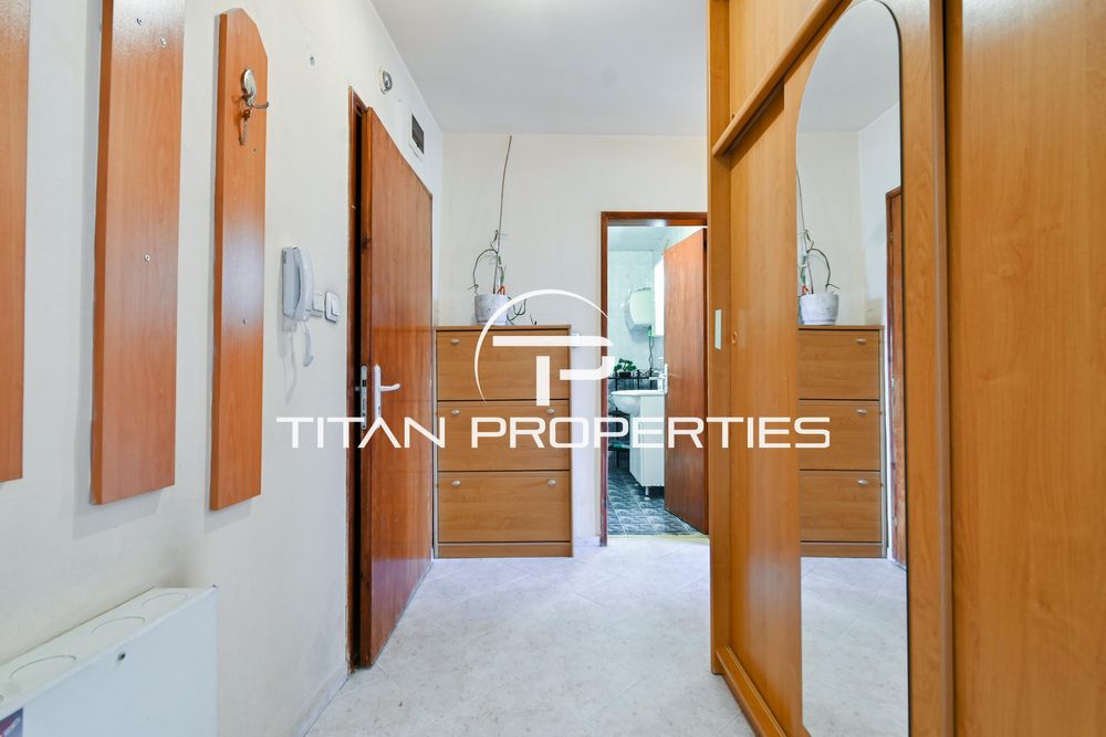 Продава се Двустаен апартамент в София, Слатина - 70 кв.м за 2572 €/кв.м - Снимка #9