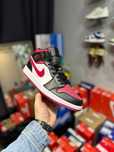 Jordan 1 Mid Bred Toe