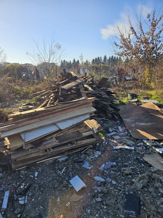 Vând deseuri lemn pt foc