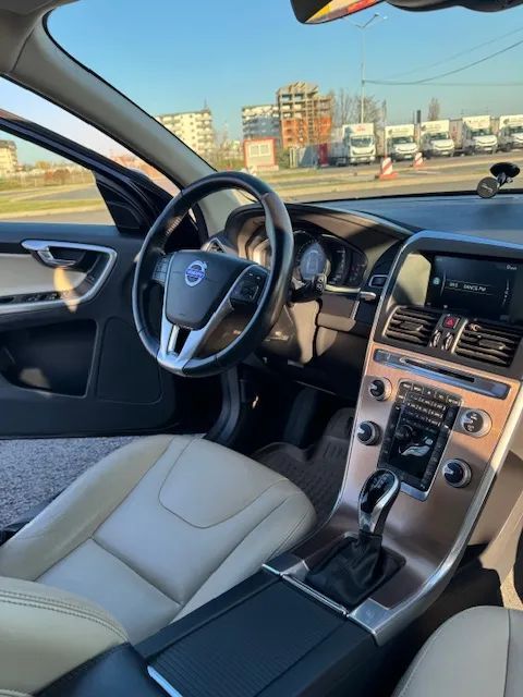 Volvo XC 60 Volvo XC 60 D3 piele crem