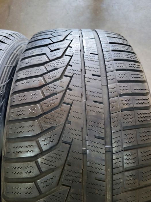 2 anvelope 225 50 R 17 Hankook iarna