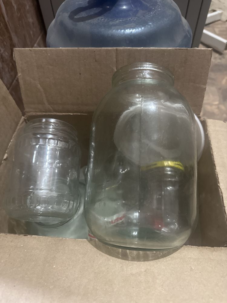 Продам банки стеклянные разные