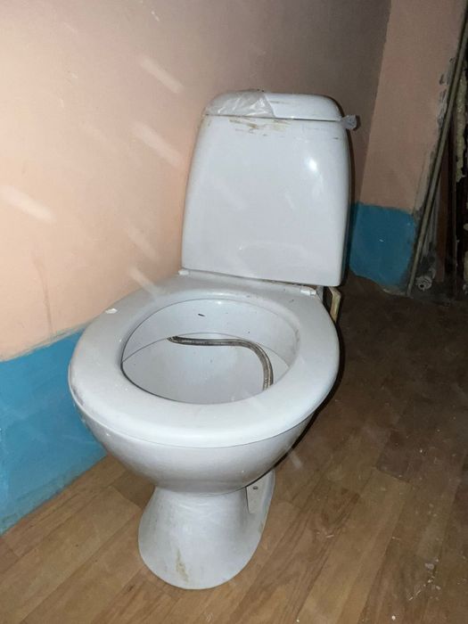 Продам туалет! Продам туалет! Рабочий! 8000 тг