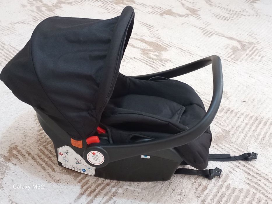 Автокресло для новорождённых