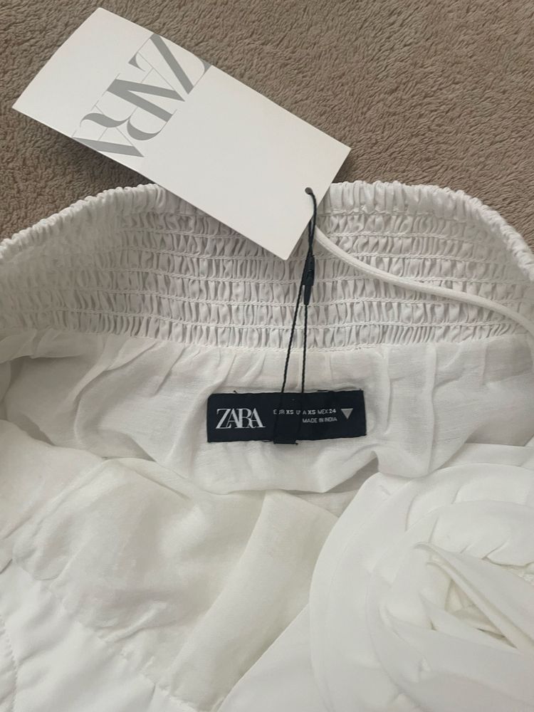 Рокля Zara.