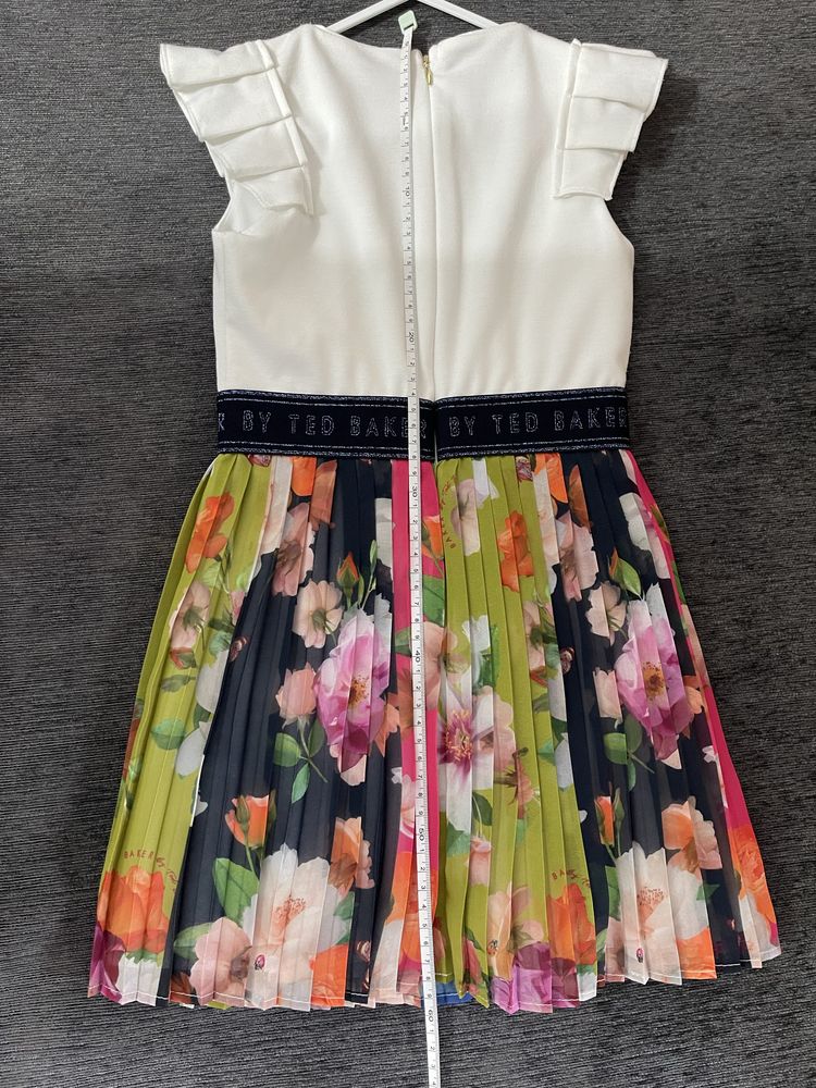 Рокля за момиче на Ted Baker