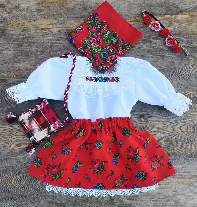 Costum popular fete botez complet de Maramureș