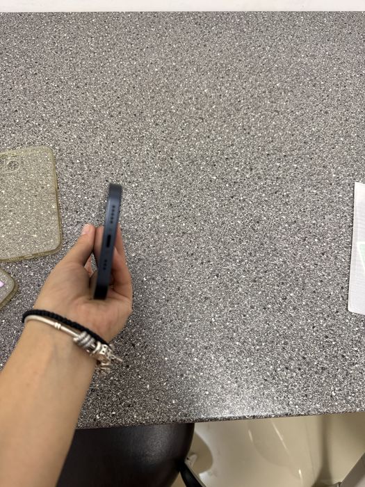 Iphone 13  Garantie 1 an